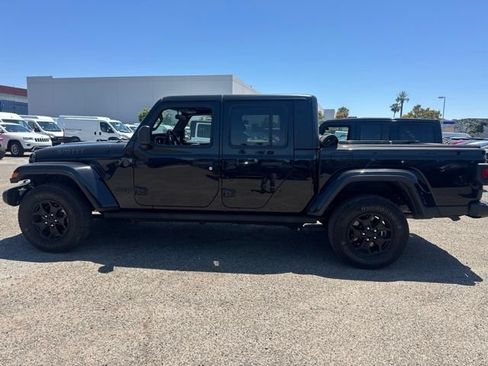 Used 2022 Jeep Gladiator Sport AWD/4WD image 8