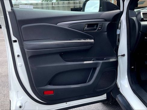 Used 2023 Honda Passport EX-L image 22