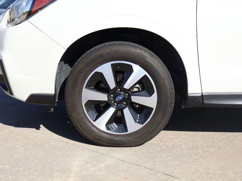 Used 2018 Subaru Forester 2.5i Limited image 8