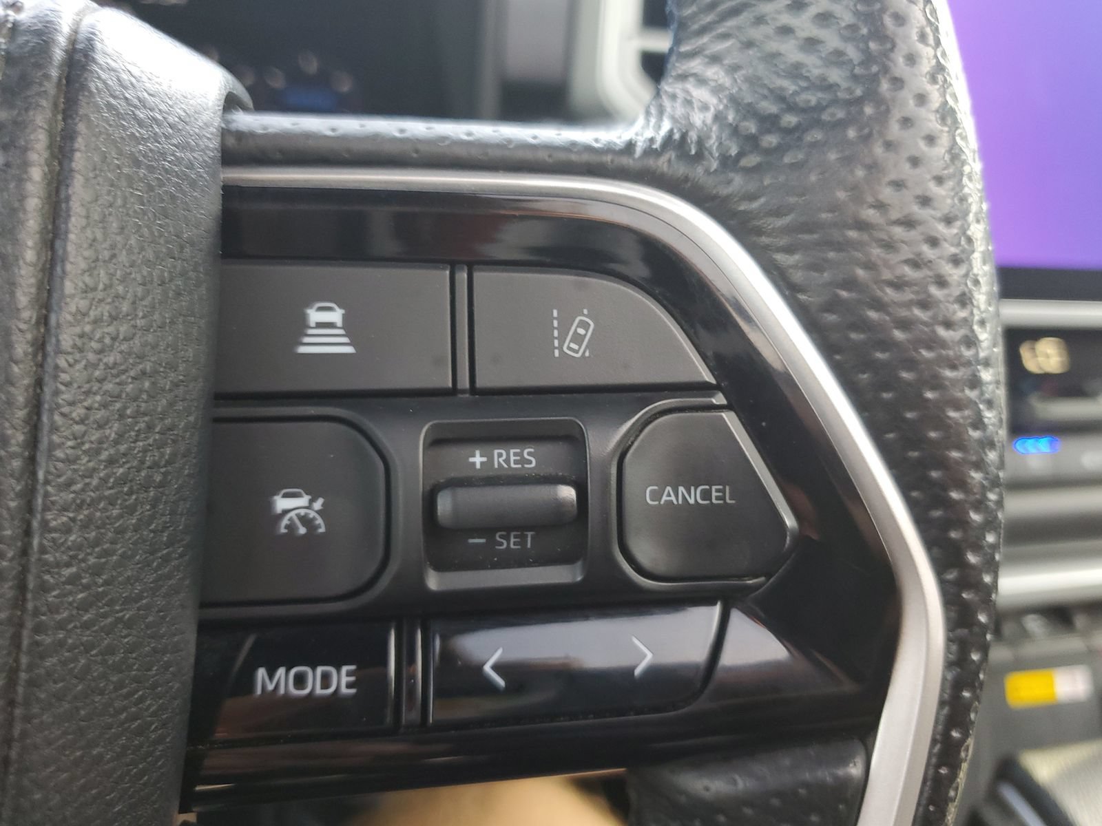 Used 2024 Toyota Tundra Platinum AWD/4WD image 21