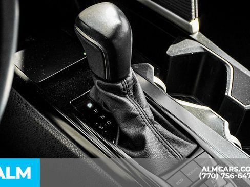 Used 2025 Toyota Camry SE image 44