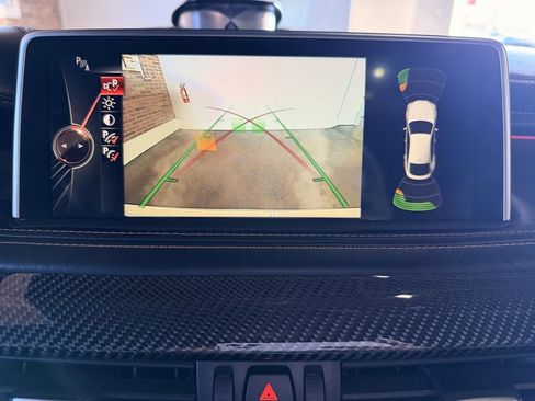 Used 2015 BMW X6 M image 24