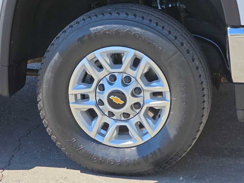 Used 2022 Chevrolet Silverado 2500 LT image 12