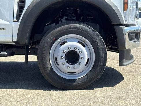 New 2024 Ford F450 XL w/ XL Chrome Package image 26