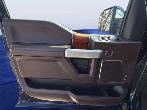 Used 2018 Ford F150 King Ranch w/ Equipment Group 601A Luxury image 20