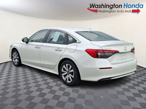 Used 2023 Honda Civic LX image 4