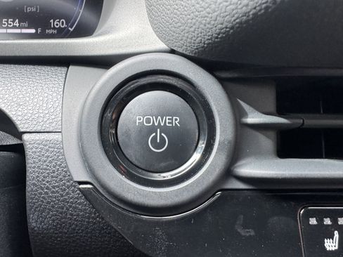 Used 2025 Toyota Crown Limited w/ Advanced Technology Package image 27