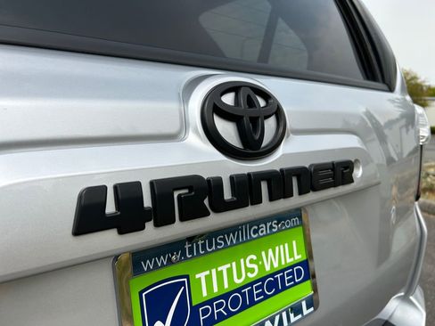 Used 2020 Toyota 4Runner SR5 image 33