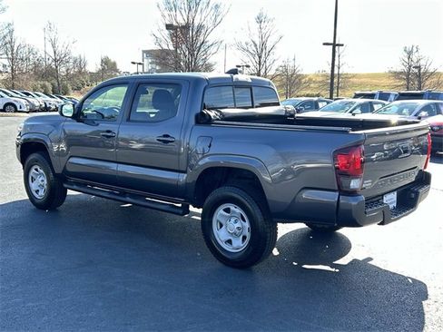 Used 2022 Toyota Tacoma SR image 6