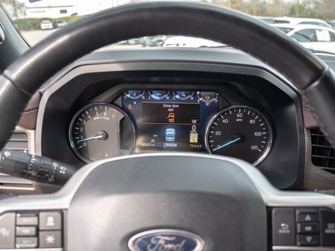 Used 2024 Ford Expedition Limited image 22