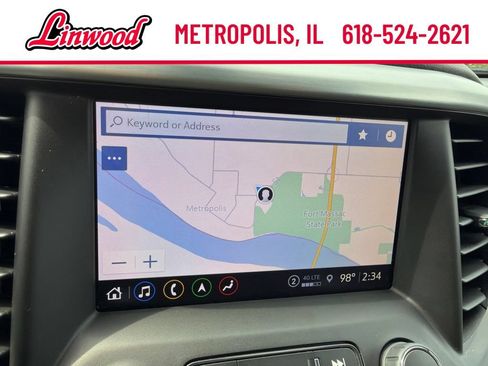 Used 2023 GMC Acadia SLT w/ Preferred Package FWD image 28