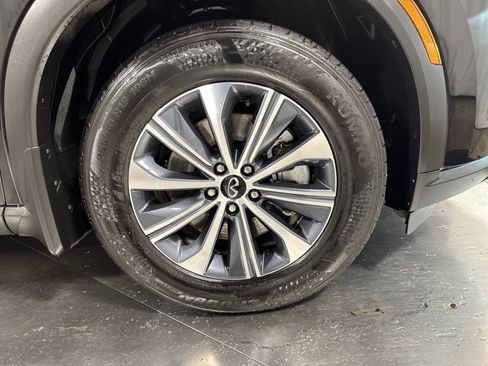 Certified 2025 INFINITI QX60 Pure image 14