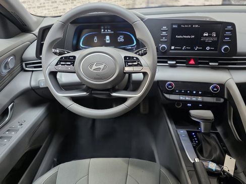 New 2026 Hyundai Elantra Sport image 15