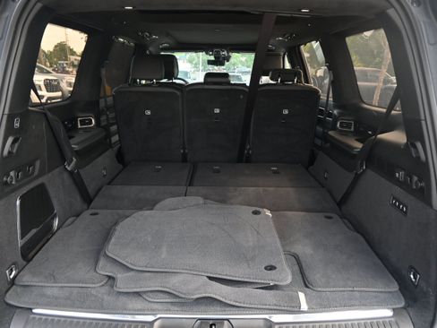 Used 2022 Jeep Grand Wagoneer Series II AWD/4WD image 36