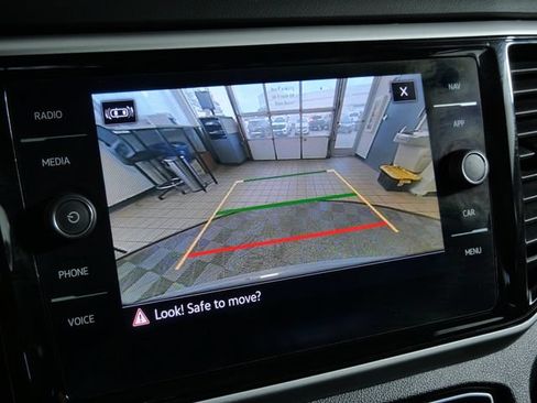 Used 2022 Volkswagen Atlas Cross Sport SEL Premium R-Line AWD/4WD image 25