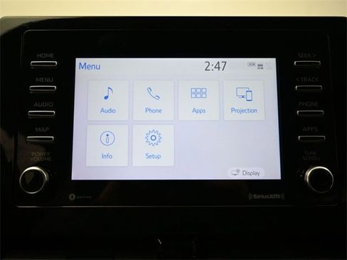 Used 2023 Toyota Camry SE image 4