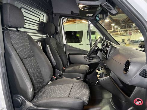 Used 2026 Mercedes-Benz Sprinter 2500 image 12