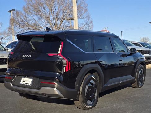 New 2026 Kia EV9 Wind image 3