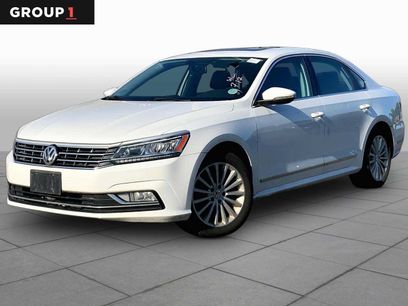 Used 2017 Volkswagen Passat 1.8T SE