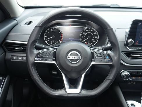 Used 2022 Nissan Altima 2.5 SV w/ SV Premium Package AWD/4WD image 14