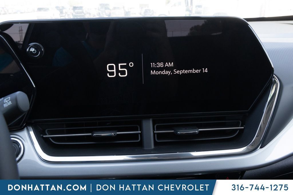 New 2026 Chevrolet Trax LT w/ Driver Confidence Package FWD image 10