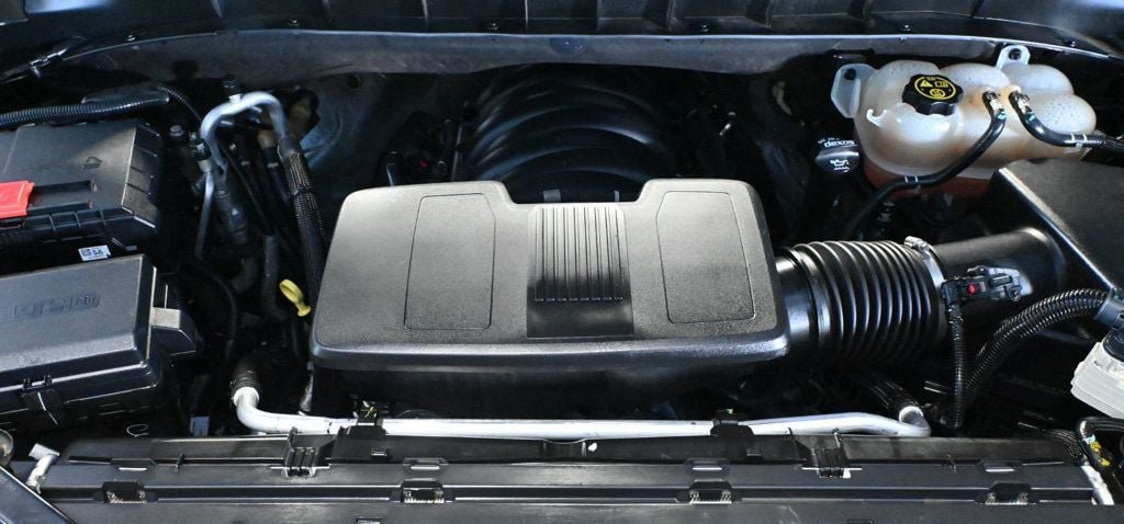 Used 2021 Chevrolet Tahoe Z71 w/ Rear Media and Nav Package AWD/4WD image 23