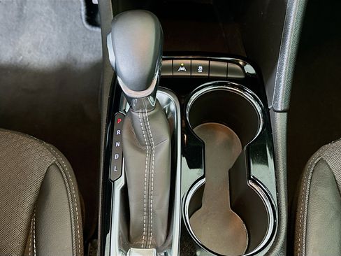 Used 2025 Buick Encore GX Preferred image 24