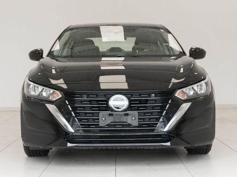 Used 2025 Nissan Sentra SV FWD image 5