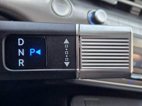 Certified 2025 Hyundai Kona Limited AWD/4WD image 21