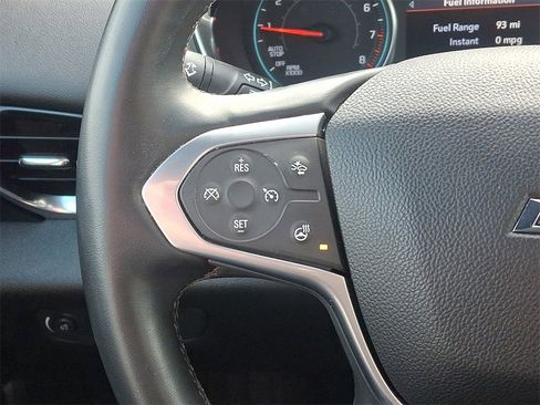 Used 2023 Chevrolet Traverse RS image 23