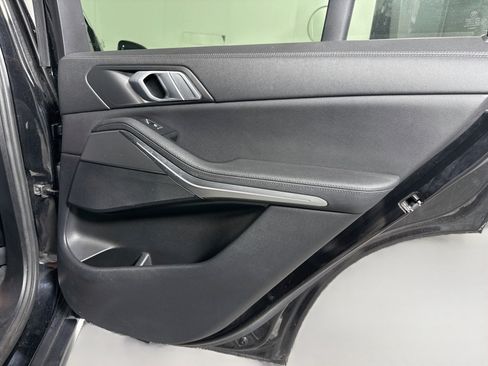 Used 2019 BMW X5 xDrive40i w/ Convenience Package AWD/4WD image 28