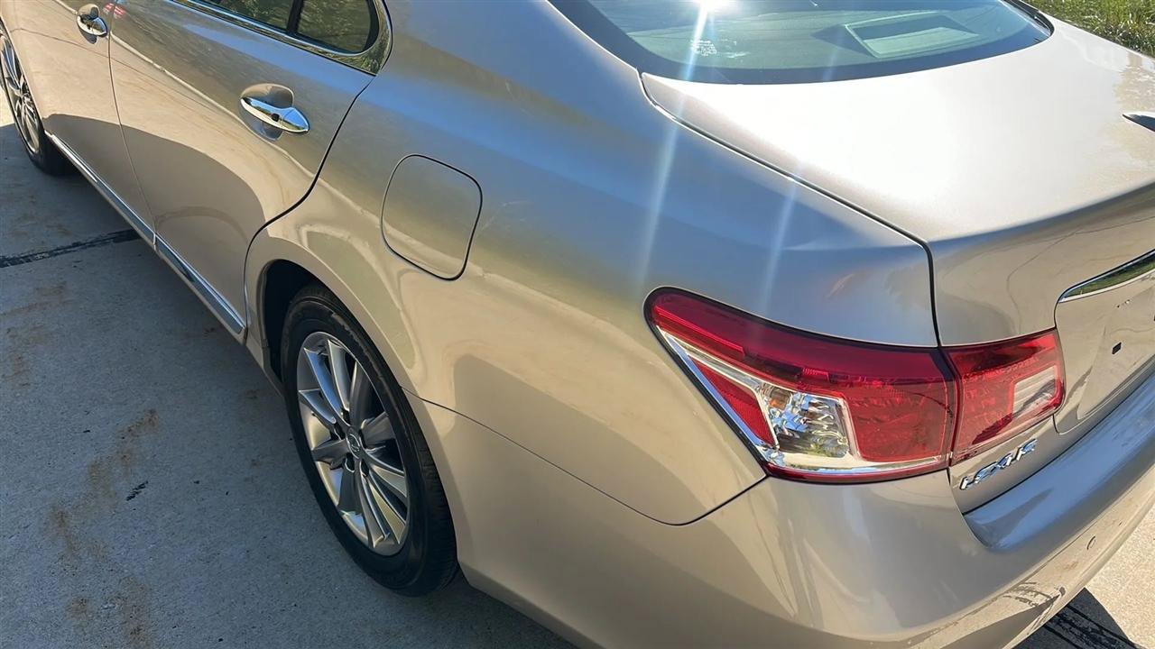 Used 2010 Lexus ES 350 FWD image 12