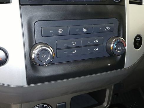 Used 2014 Nissan Xterra S w/ Value Package AWD/4WD image 19