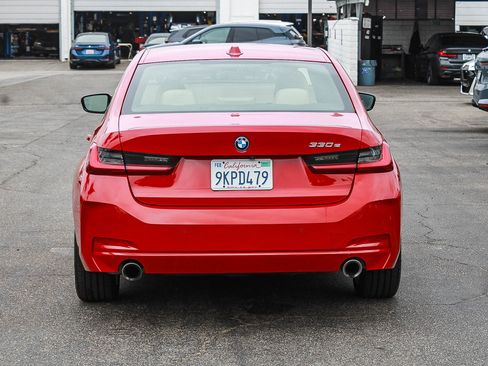 Certified 2024 BMW 330e RWD image 5