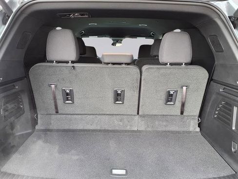 Used 2025 Chevrolet Traverse LT w/ LPO, Floor Liner Package image 23