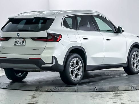 Certified 2023 BMW X1 xDrive28i w/ Convenience Package AWD/4WD image 2