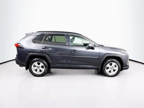 Used 2021 Toyota RAV4 XLE image 9