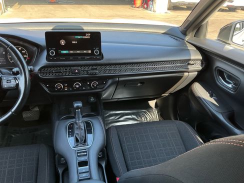 Used 2023 Honda HR-V Sport image 14