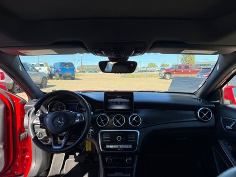 Used 2020 Mercedes-Benz GLA 250 4MATIC w/ AMG Line Exterior image 21