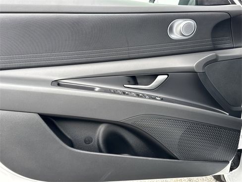 New 2026 Hyundai Elantra Blue image 10