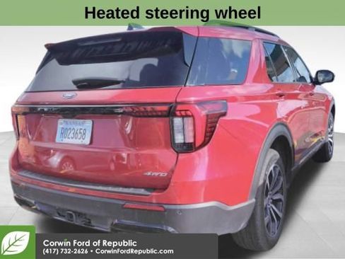 Used 2025 Ford Explorer ST-Line image 9