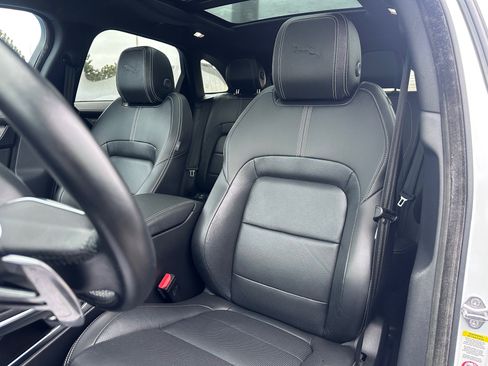 Used 2025 Jaguar F-PACE R-Dynamic S image 10