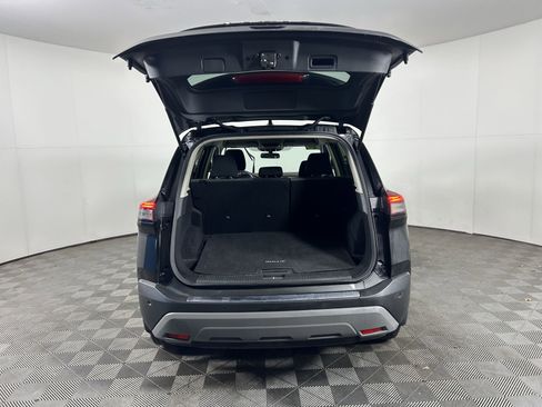 Certified 2023 Nissan Rogue SV image 18