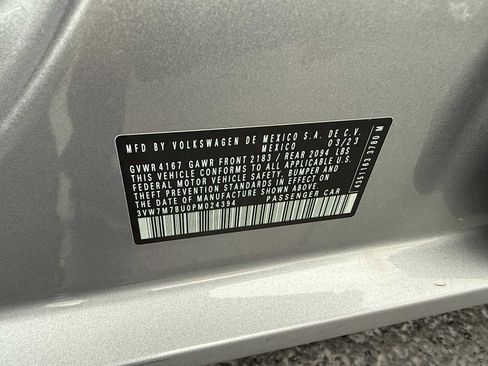 Certified 2023 Volkswagen Jetta SE w/ Panoramic Sunroof Package image 16