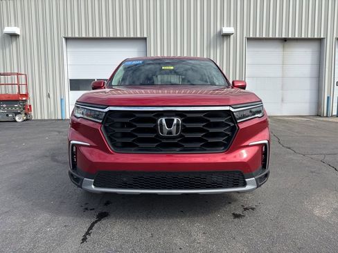 Certified 2025 Honda Pilot EX-L image 2