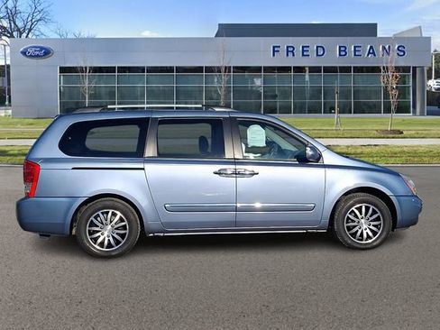 Used 2011 Kia Sedona EX w/ Luxury Pkg image 9