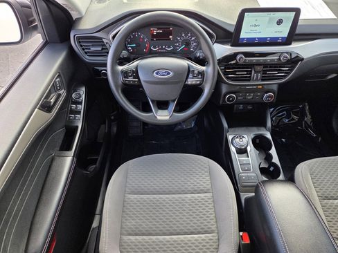 Certified 2022 Ford Escape SE w/ SE Sport Appearance Package image 12