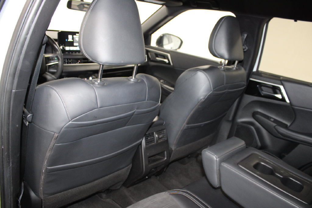 Used 2023 Mitsubishi Outlander SE Black Edition AWD/4WD image 25