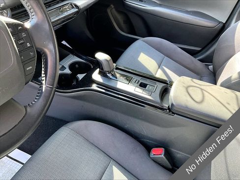Used 2023 Toyota Prius LE FWD image 11