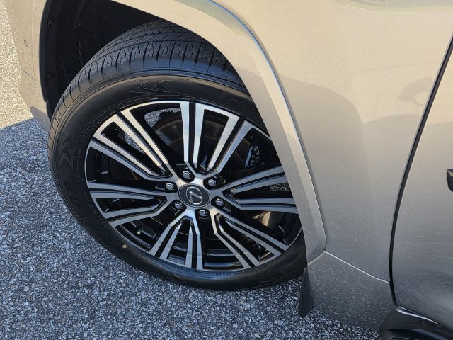 Certified 2025 Lexus LX 700h Luxury w/ Appearance Package AWD/4WD image 47